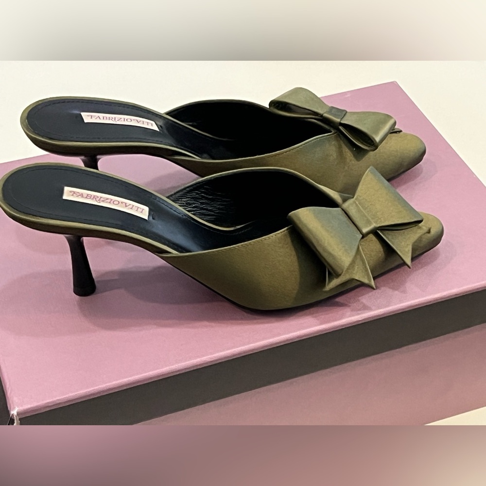 Brand new Fabrizio Viti sandal pump size 6 Italian handmade